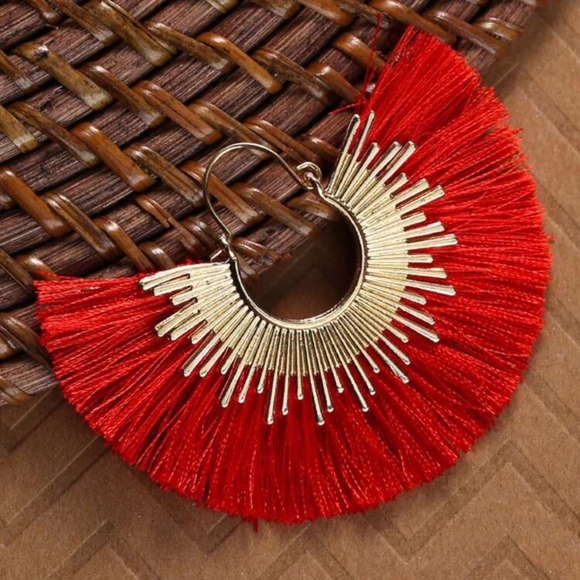 NWT Gold-tone Sunburst Red Fan Tassel Earrings - Picture 2 of 2